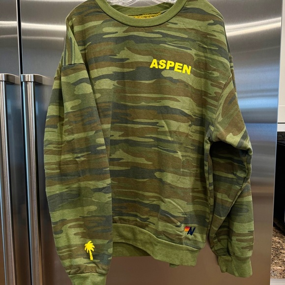 NWT Aviator Nation Palm Tree Festival Green Camo Crewneck Sweatshirt relaxed